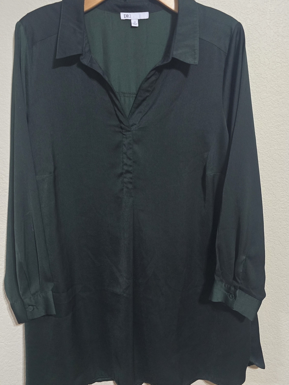 DR2 Dark Green Long-Sleeve Collared V-Neck Tunic